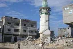 صهیونیست‌ها یک مسجد دیگر را در غزه تخریب کردند