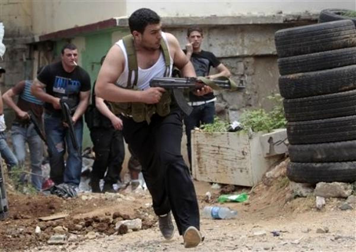 یک گروه مسلح کنترل فرودگاه طرابلس را به دست گرفت