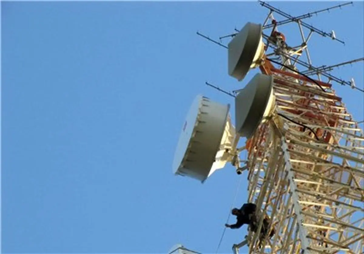 "سایت BTS تلفن همراه در گردنه عرفه سروستان به بهره‌برداری می‌رسد"