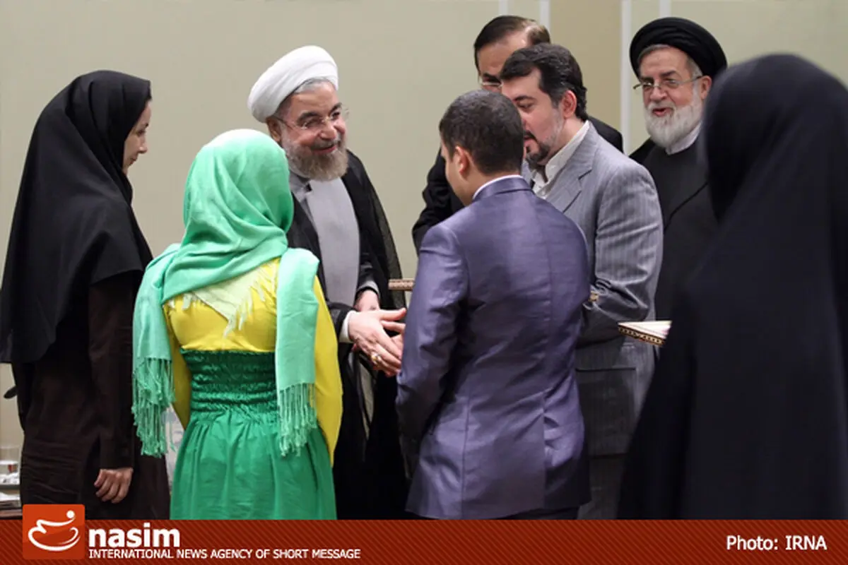 رئیس‌جمهور: دلسوزترین منتقدان خانواده‌های ایثارگران و شهدا هستند