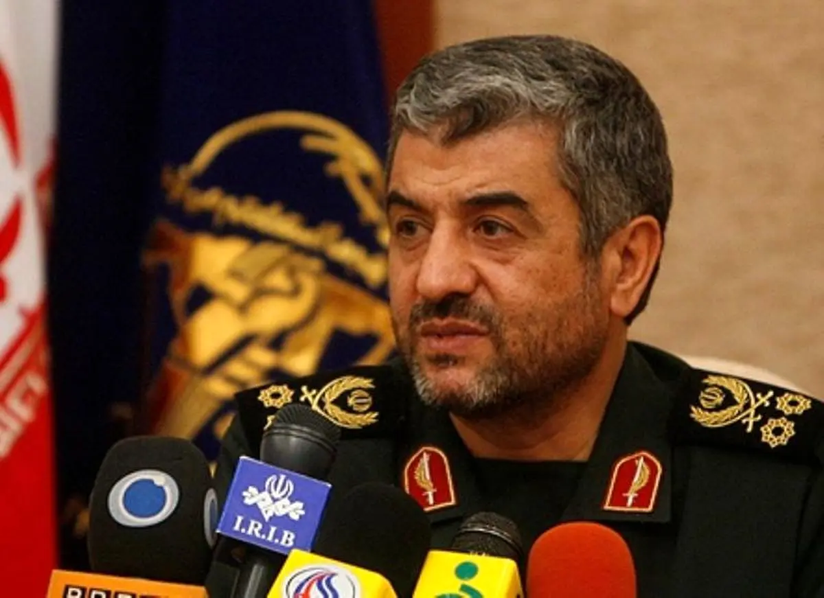 سرلشگر جعفری: باید توان دفاعی در کرانه باختری را توسعه داد و بر حجم و  برد موشک‌ها بیفزاییم