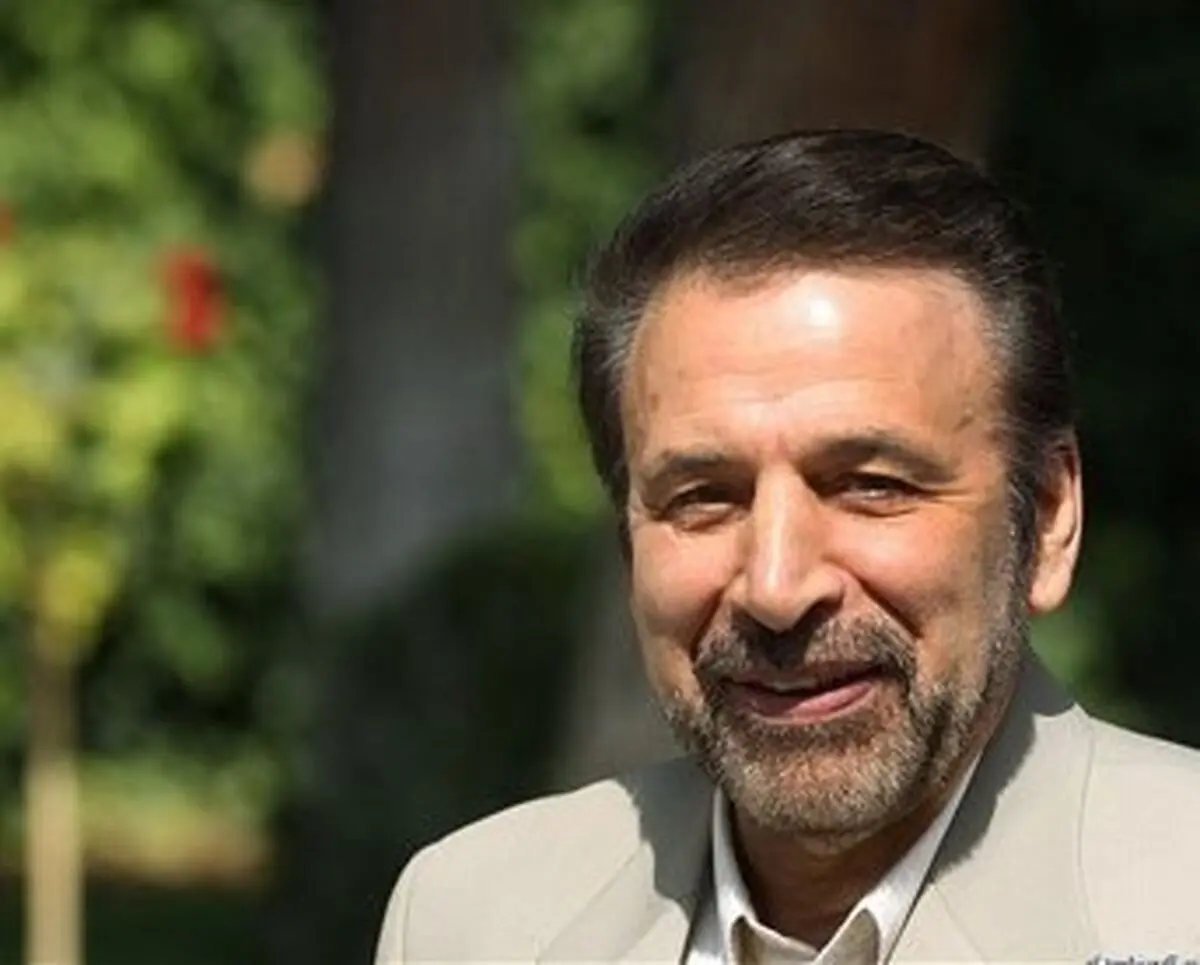 واعظی: صیانت از دستاوردهای اخلاقی، دینی و فرهنگی را در فضای مجازی به کار می‌گیریم