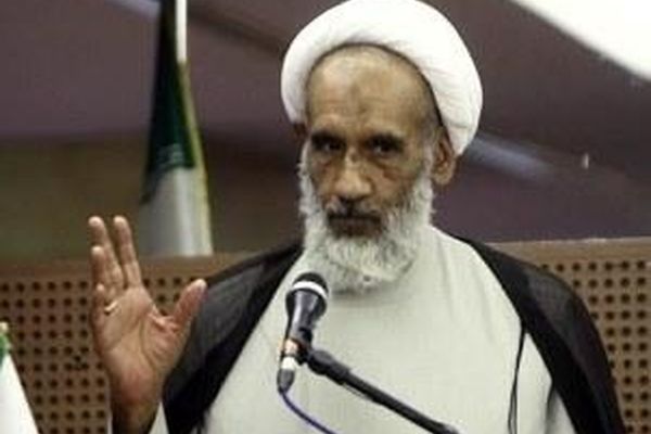 آیت‌الله بهشتی: رئیس‌جمهور اجازه ندهد برخی وزرا از مسیر اعتدال خارج شوند