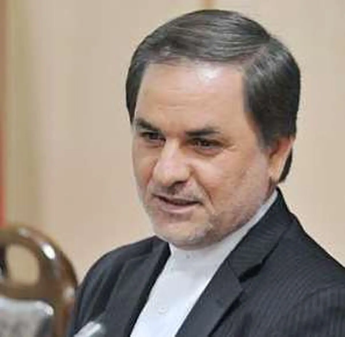 معاون حقوقی وزارت ارشاد: پای سیاست به حوزه فرهنگ و هنر باز نشود