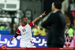 گزارش تصویری:: دیدار تیم‌های فوتبال پرسپولیس و تراکتورسازی