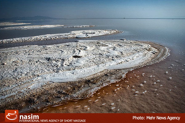 حجم آب دریاچه ارومیه به کمتر از یک میلیارد مترمکعب رسیده است