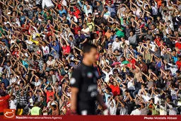 پدیده مشهد به دلیل تخلف تماشاگرانش جریمه شد