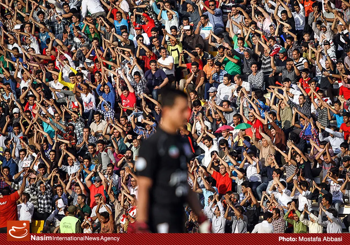 پدیده مشهد به دلیل تخلف تماشاگرانش جریمه شد