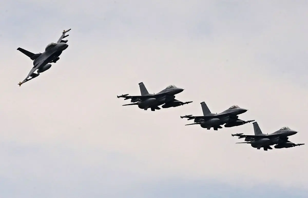 جنگنده‌های سوری، مواضع داعش در ادلب را بمباران کردند