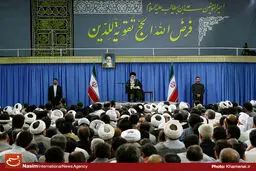گزارش تصویری:: دیدار مسئولان و دست‌اندرکاران حج با رهبر معظم انقلاب