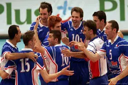 تیم ملی والیبال فرانسه با پیروزی برابر بلژیک به عنوان صدرنشین گروه D‌ راهی دور بعد شد