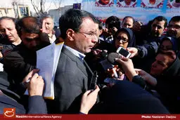 فرجی دانا: رفتنم به خارج از کشور تحت عنوان فرصت مطالعاتی شایعه است