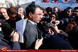 فرجی دانا: رفتنم به خارج از کشور تحت عنوان فرصت مطالعاتی شایعه است