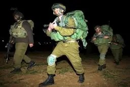 نظامیان صهیونیستی با تیراندازی به سوی ماهیگیران فلسطینی در سواحل غزه بار دیگر آتش‌بس را نقض کردند