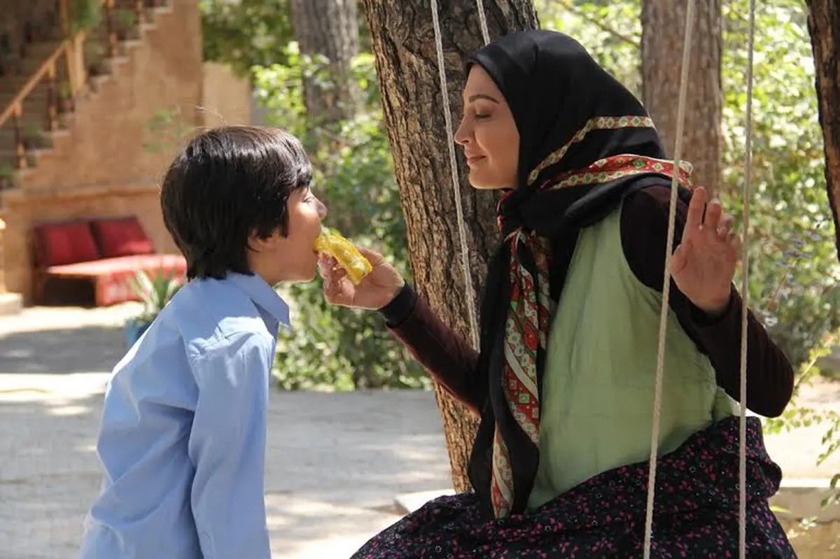مدیر شبکه تهران و خبرنگاران به پشت صحنه  سریال "۳۹ هفته" رفتند