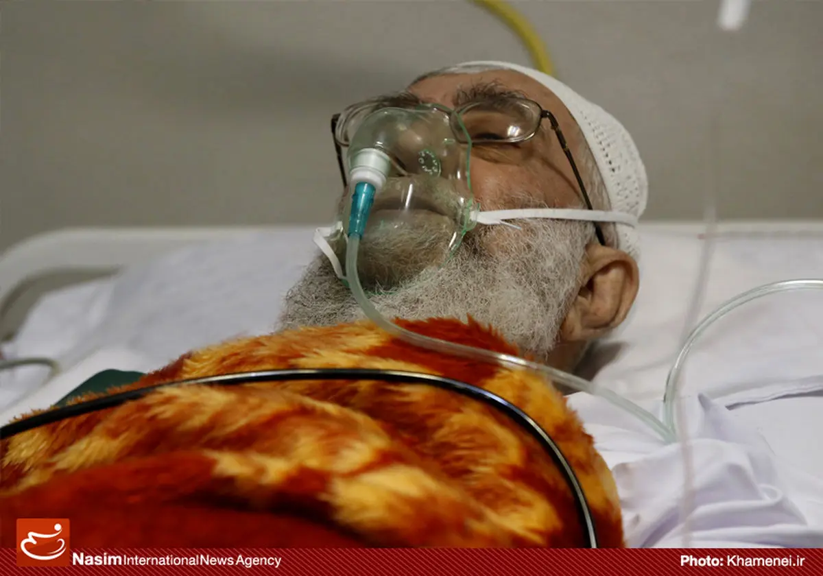 آیت‌الله هاشمی شاهرودی، ولایتی و حدادعادل از رهبر معظم انقلاب عیادت کردند‬