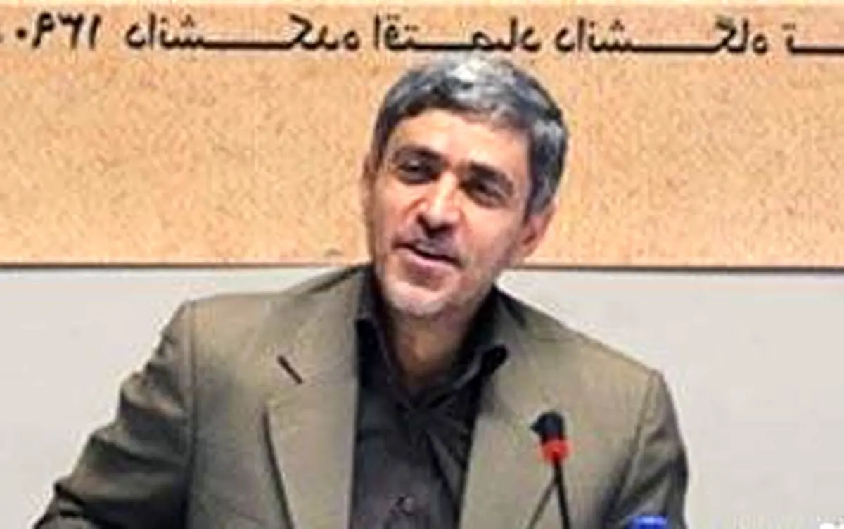 طیب‌نیا: زندگی و معیشت مردم در حال حاضر در وضعیت خطیری قرار دارد