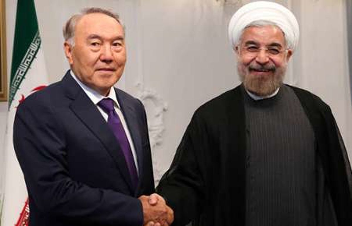 رئیس‌جمهور قزاقستان در دیدار با روحانی خواستار تشکیل"خانه تجاری ایران و قزاقستان" شد