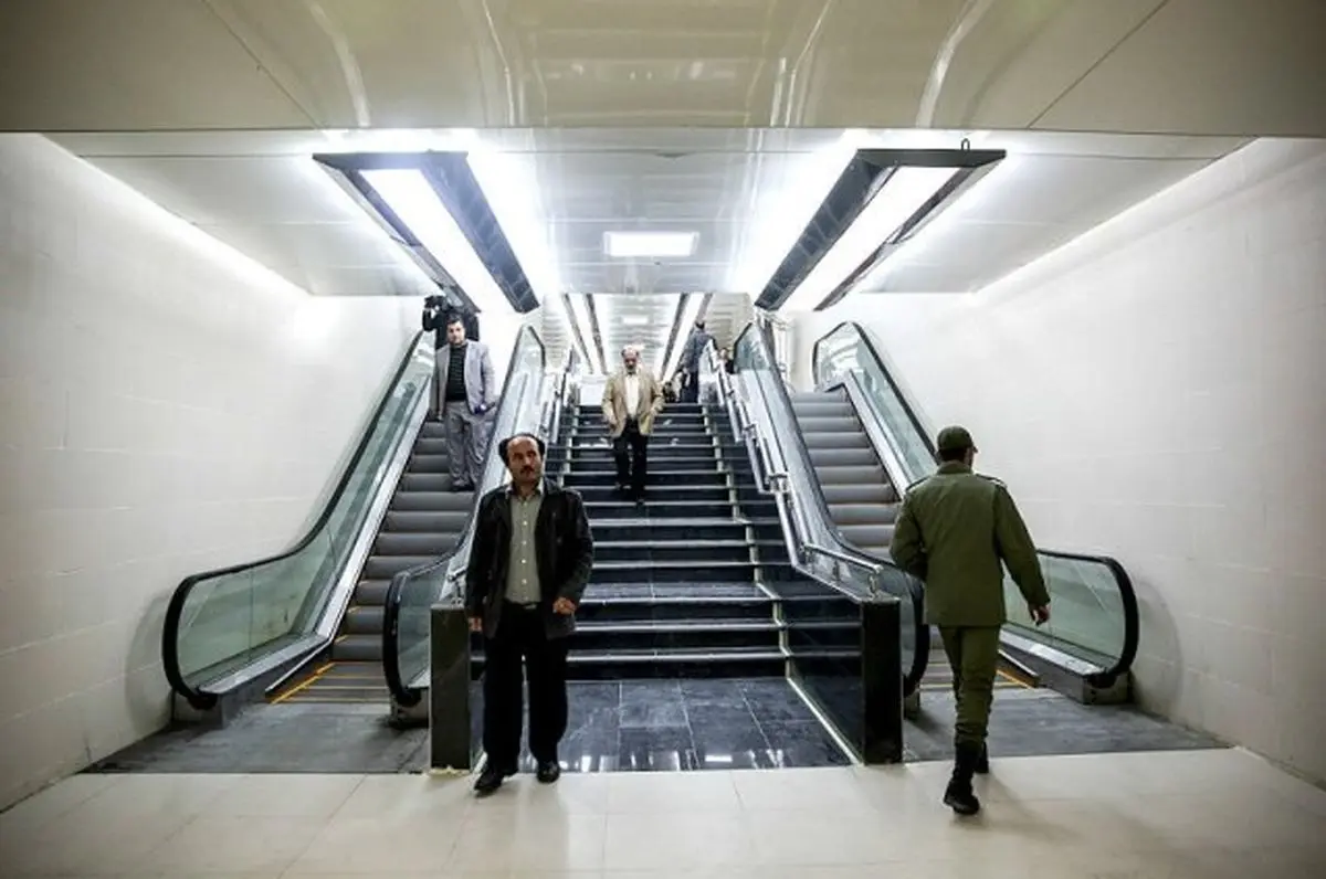 ورودی جدید مترو تا پایان سال در شمال چهار راه ولیعصر(عج) ساخته می‌شود