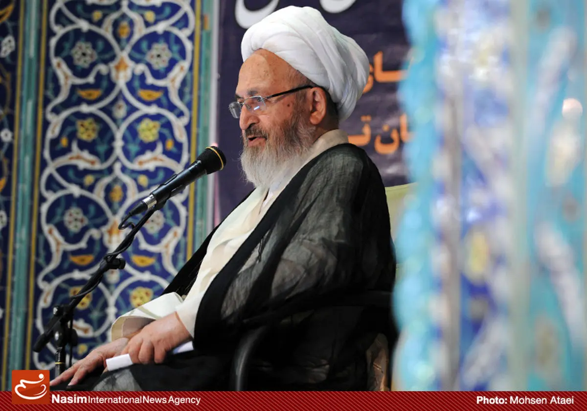 آیت‌الله سبحانی: اتاق فکر مقابله با شبهات وهابیت تقویت شود