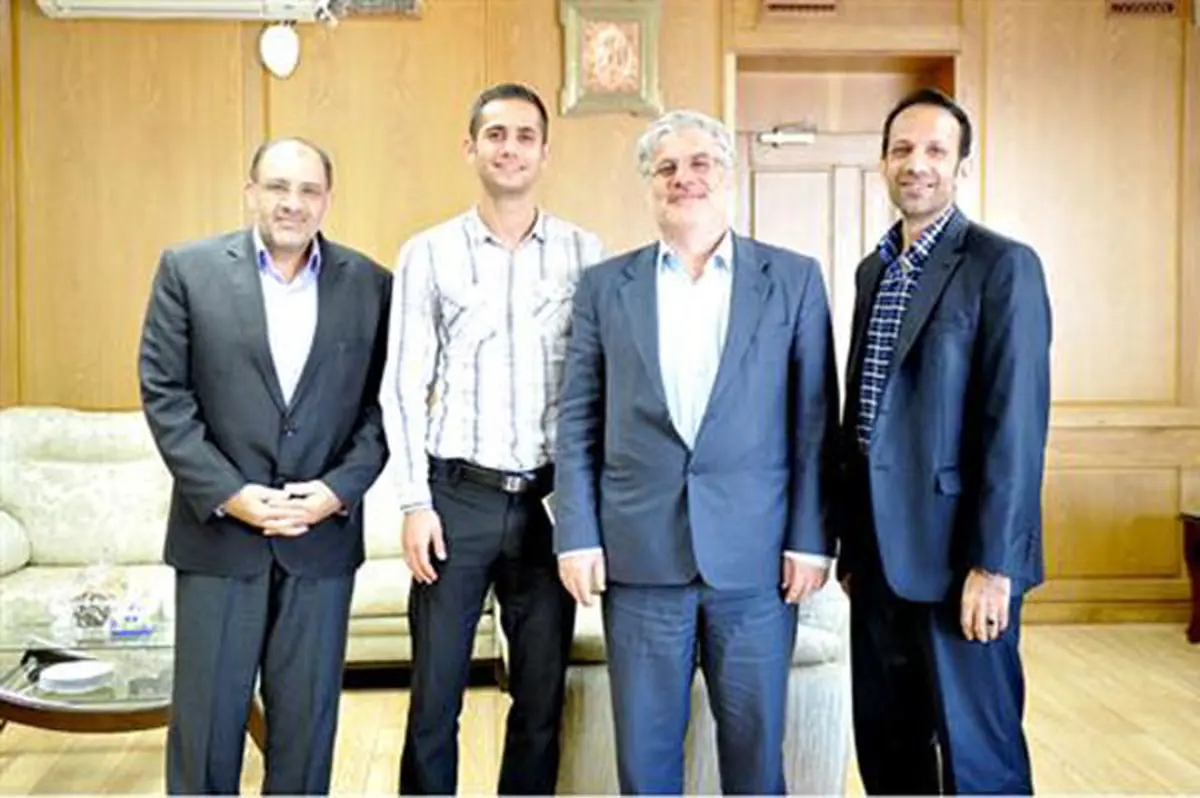 ملی‌پوش کاراته با مدیر عامل سازمان تأمین‌اجتماعی دیدار کرد