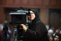 پوران درخشنده با 