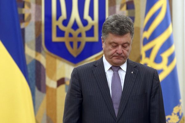 پوروشنکو لایحه اعطای خودمختاری محدود به دونتسک و لوهانسک را به پارلمان اوکراین ارائه کرد