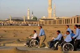 نماینده ولی فقیه در امور حج و زیارت در جمع جانبازان نخاعی حضور یافت