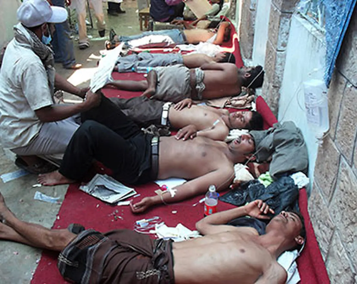 نیروهای امنیتی یمن، ۳۰ معترض مجروح یمنی را ربودند