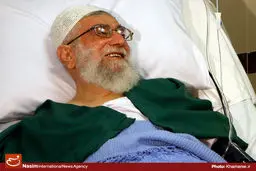 جمعی از مسئولان و کارگزاران نظام از رهبر معظم انقلاب عیادت کردند