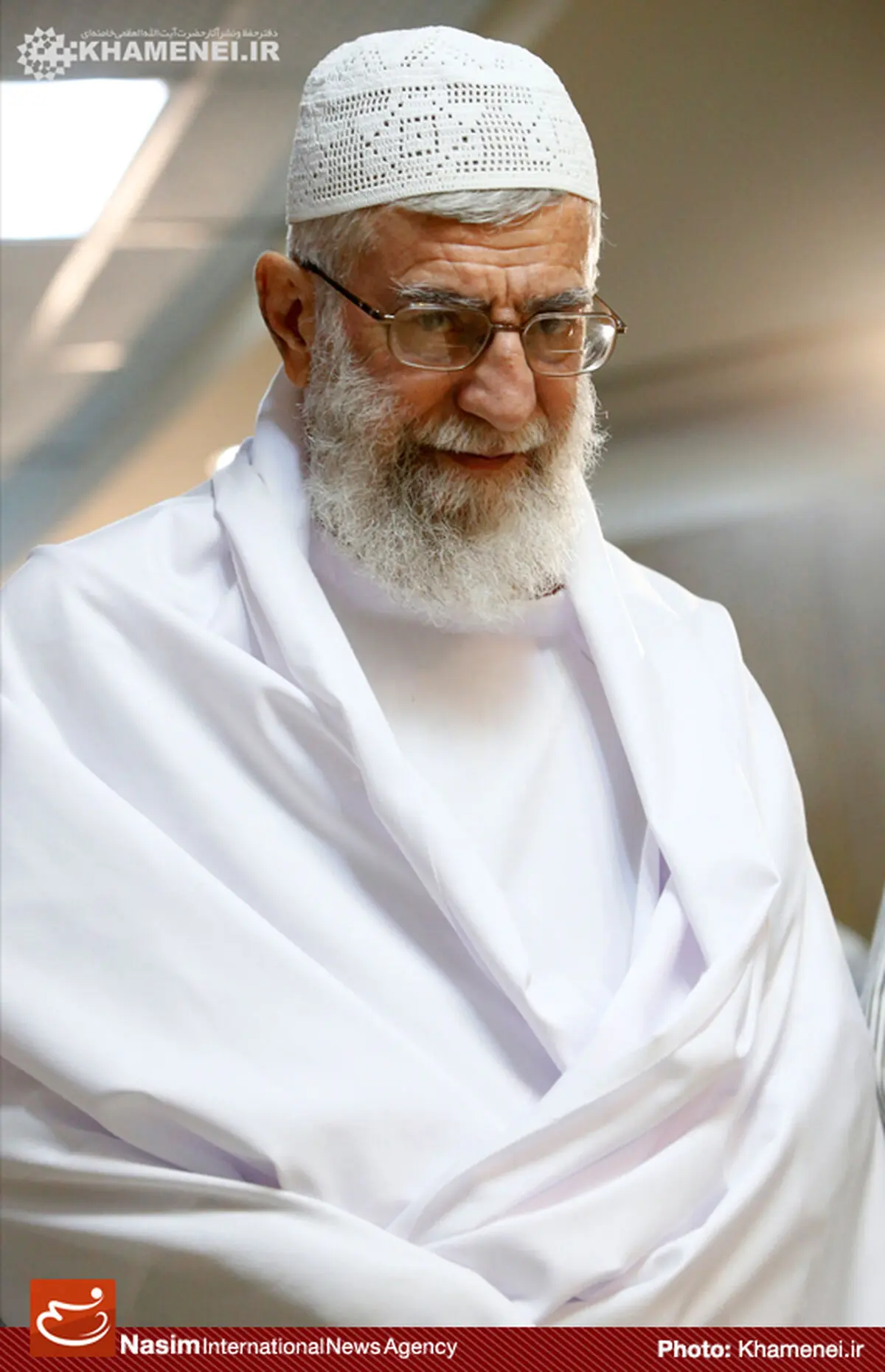 عکس خبری:: تصاویر صبح پنج‌شنبه رهبر معظم انقلاب در بیمارستان