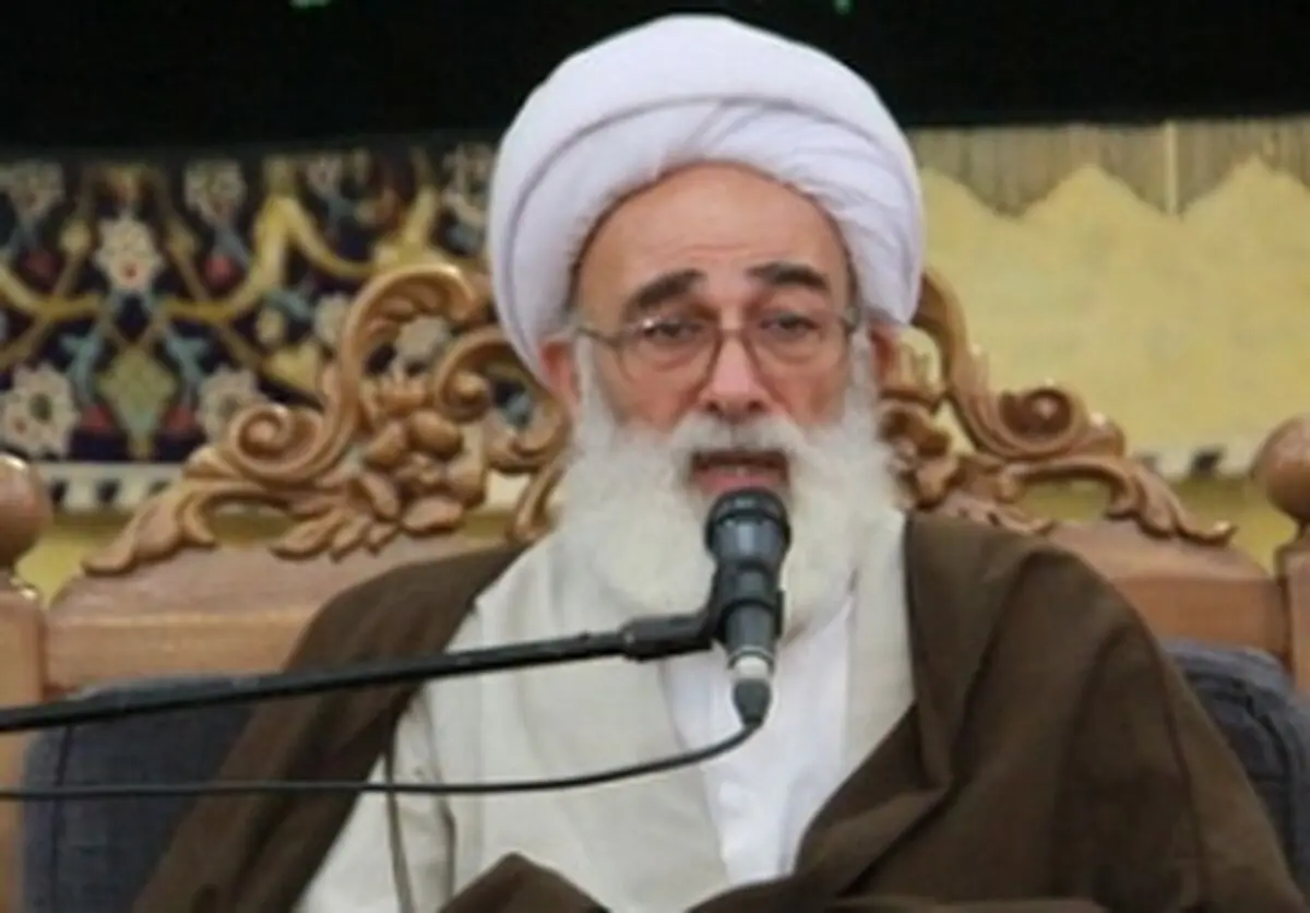 استاد حوزه علمیه قم: آیت‌الله طاهری خرم‌آبادی همواره پیرو ولی فقیه بود