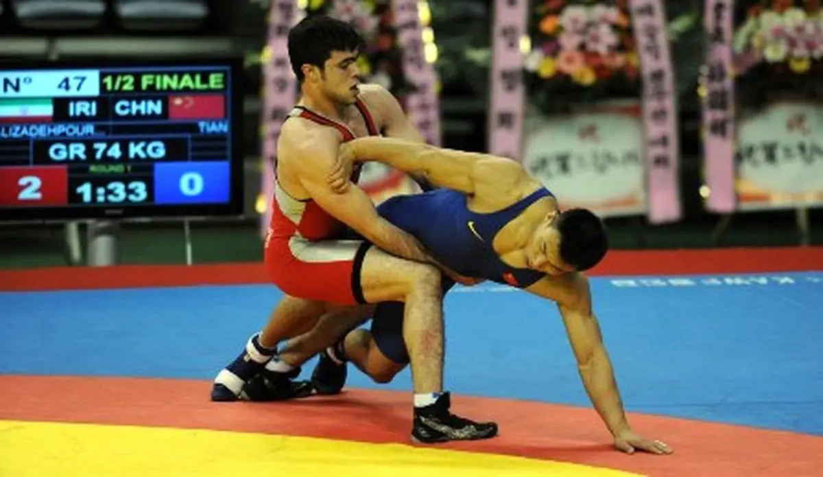 "هادی علیزاده پورنیا" راهی دور سوم کشتی فرنگی قهرمانی جهان شد