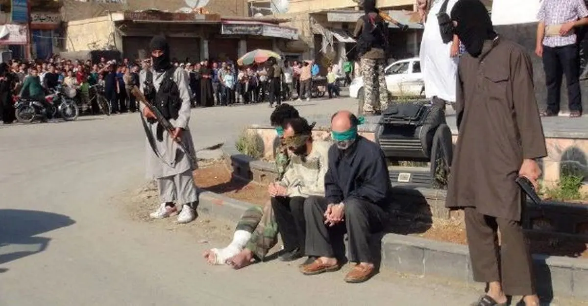 "الانباء": داعش برای آب آشامیدنی در استان دیرالزور هر ماه از مردم غرامت می‌گیرد