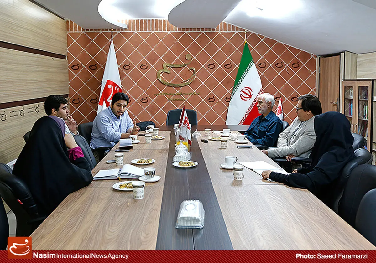 کتاب‌های ممنوعه در همین خیابان انقلاب چاپ می‌شوند نه افغانستان!