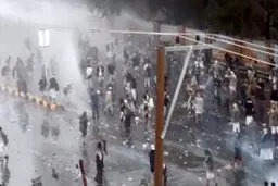 دانشگاه صنعا در پی تشدید اعتراضات مردمی تعطیل شد