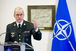 رئیس کمیته نظامی ناتو از تصمیم این سازمان برای بازنگری در روابط با روسیه خبر داد