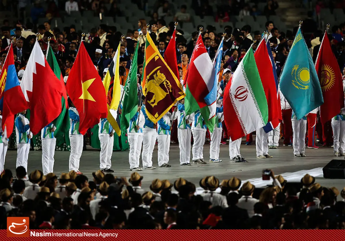 روز نخست بازی‌های آسیایی با صدرنشینی میزبان در جدول مدال‌ها به پایان رسید