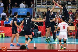 گزارش تصویری:: دیدار تیم‌های والیبال ایران و روسیه