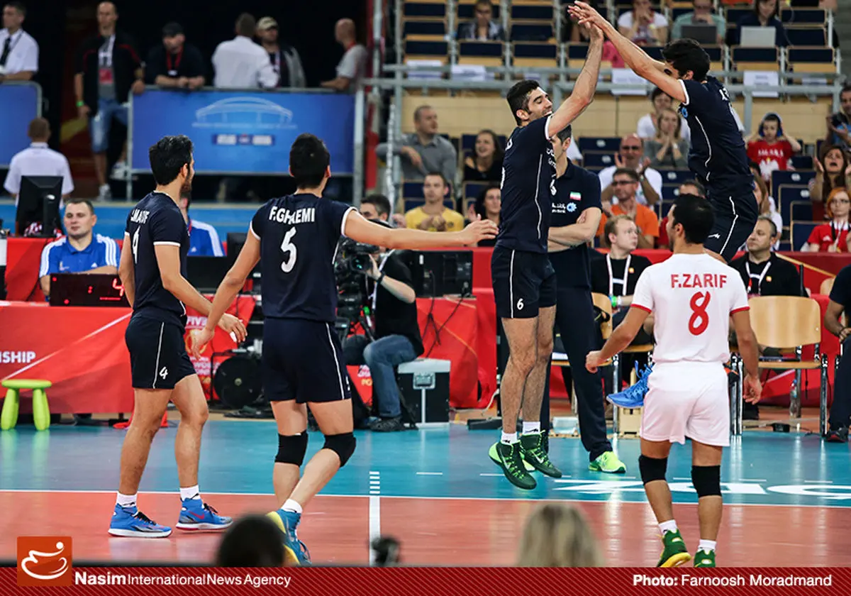 گزارش تصویری:: دیدار تیم‌های والیبال ایران و روسیه