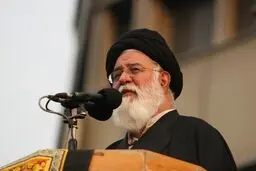 آیت‌الله علم‌الهدی: نقطه و هدف نهایی نظام، توسعه و گسترش جریان اسلام در جهان است