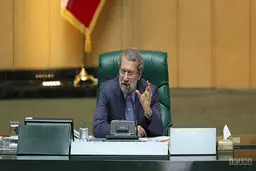 علی لاریجانی: مبارزه آمریکا با تروریسم یک شوخی مضحک سیاسی است