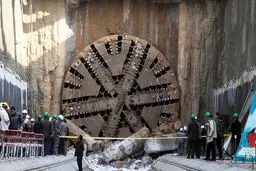 دستگاه حفاری TBM 