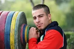 کیانوش رستمی در حرکت یک‌ضرب به مقام نخست رسید