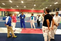 شاهرخ شهنازی برای تماشای فینال شمشیربازی به سالن آمد