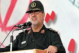 فرمانده نیروی زمینی سپاه: امنیت سیستان و بلوچستان باید به بومیان سپرده شود