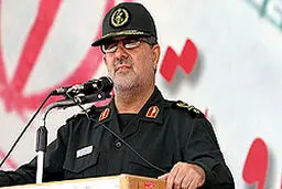 فرمانده نیروی زمینی سپاه: امنیت سیستان و بلوچستان باید به بومیان سپرده شود