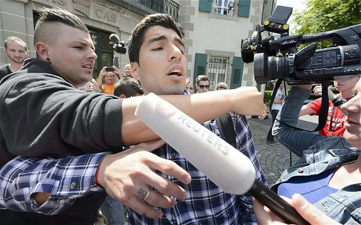 لوئیس سوارس به اردوی تیم ملی اوروگوئه برای تور آسیایی دعوت شد