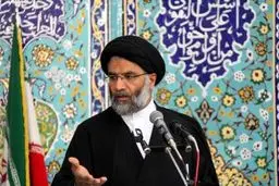 امام جمعه خرمشهر: سخنان کامرون، کینه استعمارگران نسبت به ملت ایران را نشان داد