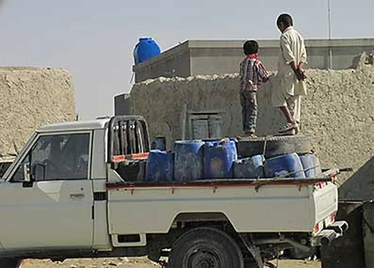 مستند "واحد، صادرکننده نفتی" در نقطه صفر مرزی کلید خورد